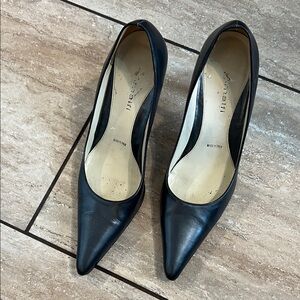 Amalfi Pointed Toe Black silver Leather Pumps
